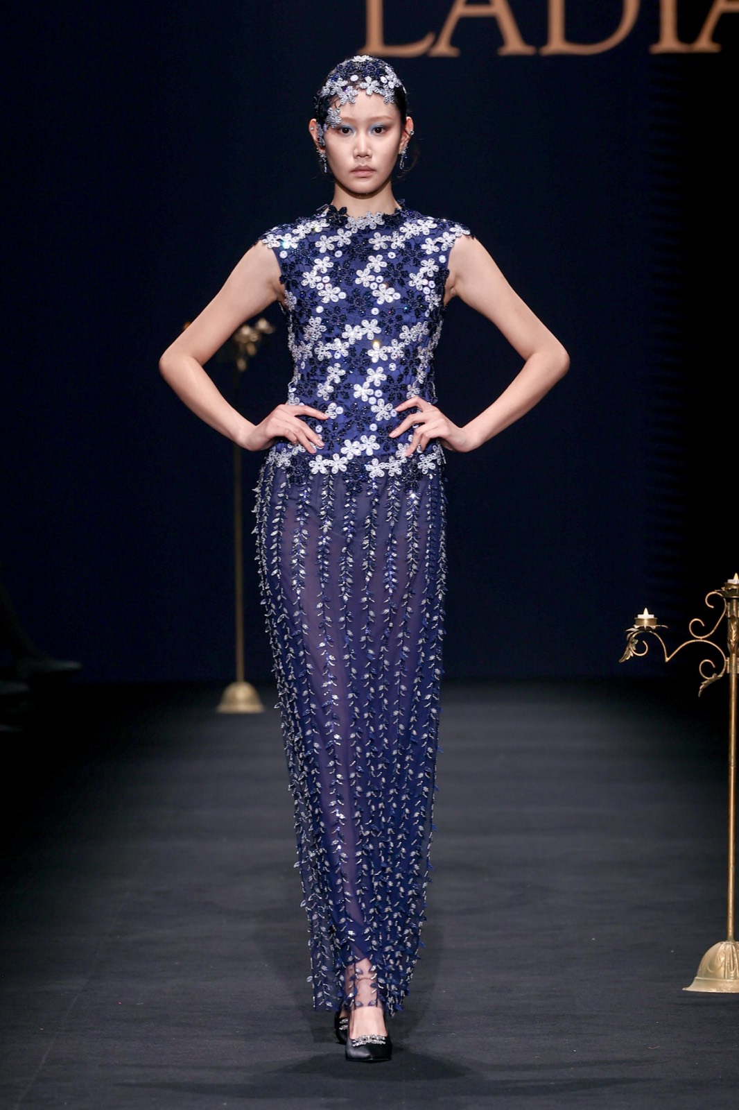 柔水之铠 2027 新品发布会 Look 09